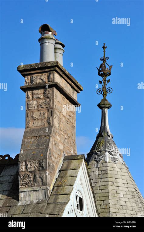 victorian finial spire